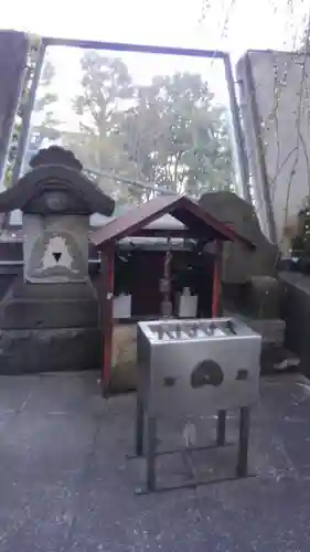 北谷稲荷神社の末社・摂社