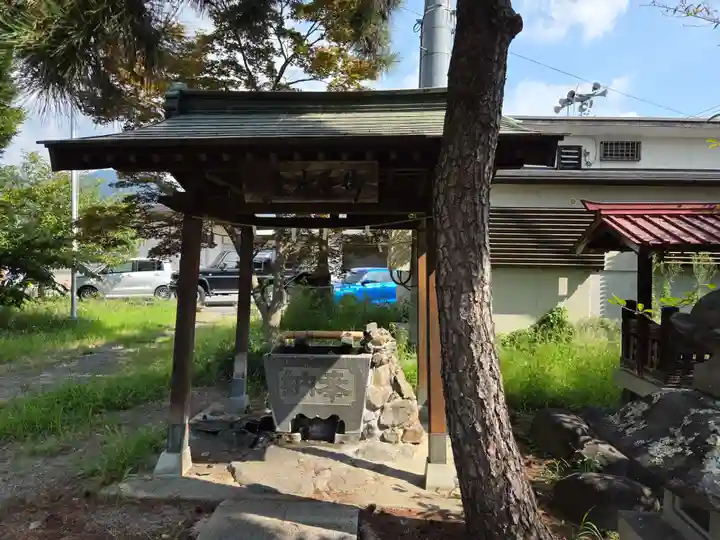 甲斐奈神社(山梨県)