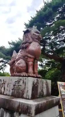 白山神社の狛犬