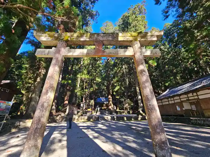 室生龍穴神社(奈良県)