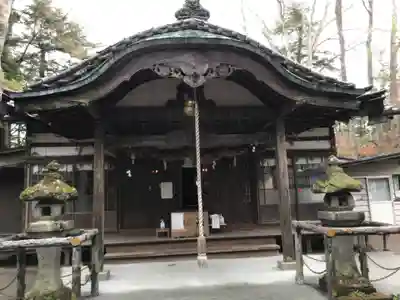 諏訪神社の本殿・本堂
