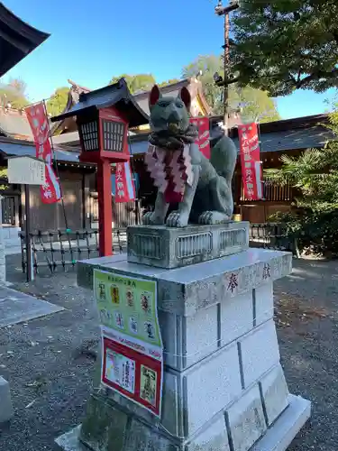 亀八招福稲荷神社の狛犬