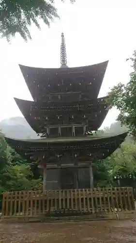 前山寺の塔