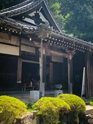 観音正寺の本殿・本堂