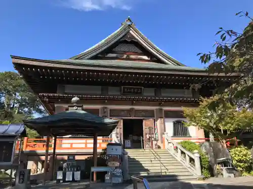 八坂寺の本殿・本堂