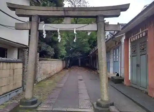 田端八幡神社の鳥居