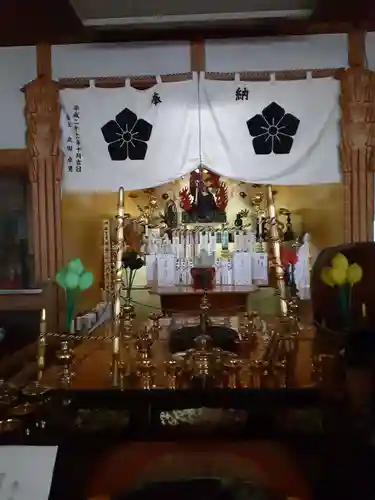 長根寺の本殿・本堂