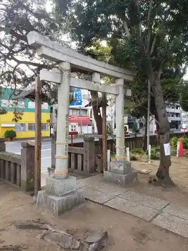 白幡神社の鳥居