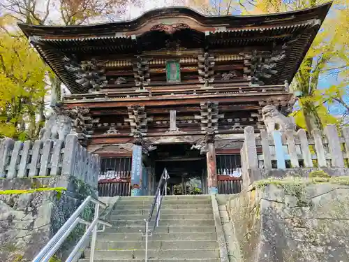 普光寺の山門