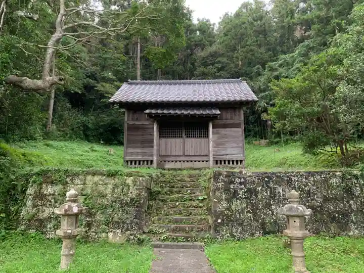 若一神社の本殿・本堂