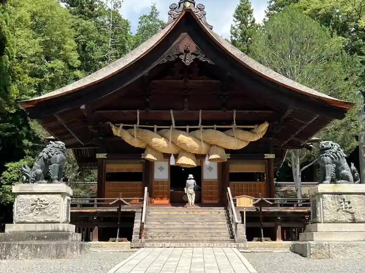 諏訪大社下社秋宮(長野県)