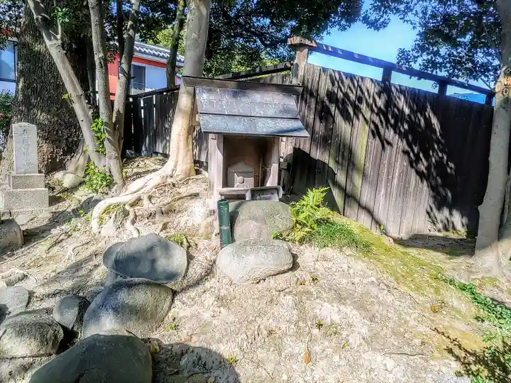 釋迦院の末社・摂社