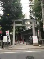 銀杏岡八幡神社の鳥居