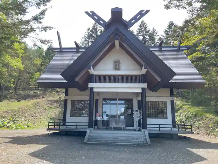 茂岩神社の本殿・本堂