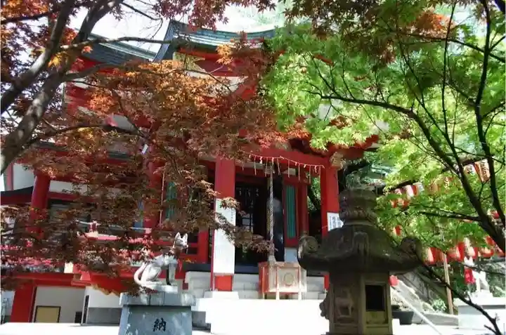 市谷亀岡八幡宮の末社・摂社