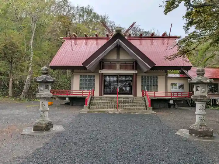 厚岸神社の{uncategorized: "未分類", other: "その他", undefined: "問題あり", building: "その他建物", grave: "お墓", sacred_gate: "鳥居", guardian: "狛犬", statue: "像", buddha: "仏像", history: "歴史", nature: "自然", garden: "庭園", animal: "動物", pagoda: "塔", temizu: "手水舎", mountain_gate: "山門・神門", sanctuary: "本殿・本堂", subordinate: "末社・摂社", art: "芸術", scenery: "景色", jizo: "地蔵", ema: "絵馬", goshuin: "御朱印", omikuji: "おみくじ", items: "授与品その他", amulet: "お守り", goshuincho: "御朱印帳", eats: "食事", festival: "お祭り", votive_dance: "神楽", shichigosan: "七五三参", wedding: "結婚式", experience: "体験その他", initially: "初詣", around: "周辺", anti_infection: "感染症対策"}