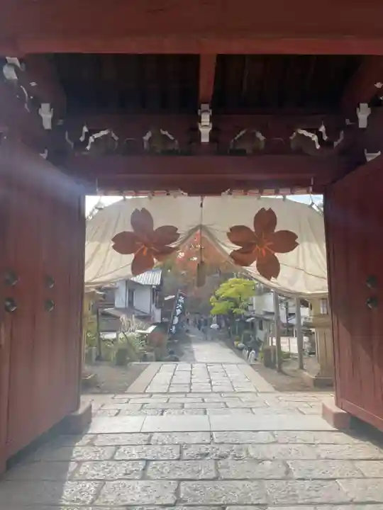 深大寺の山門・神門