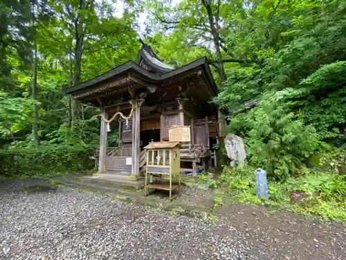 戸隠神社九頭龍社の本殿