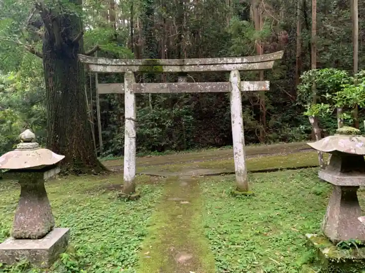風早不動尊の鳥居