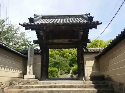 教興寺の山門・神門