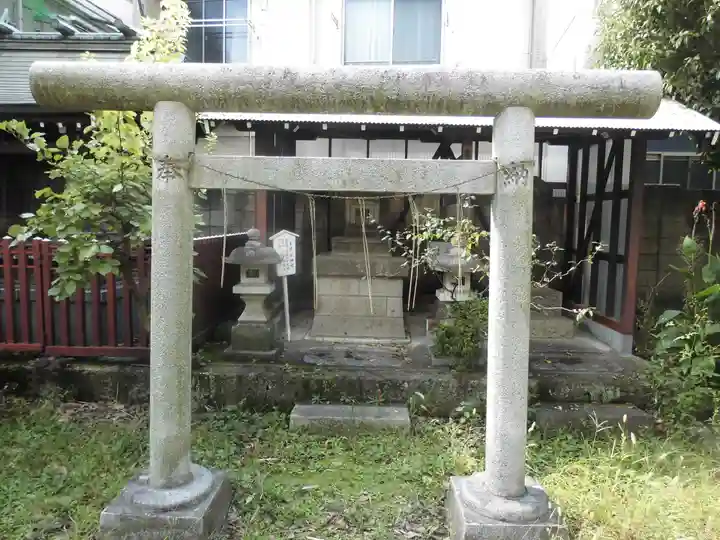 白髭神社の鳥居