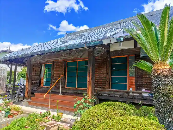 桑光寺の本殿・本堂