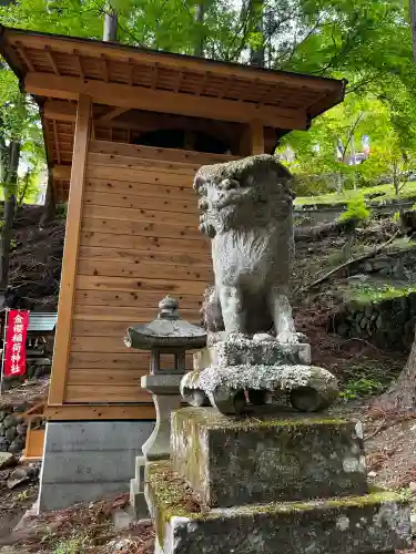 金櫻神社の{uncategorized: "未分類", other: "その他", undefined: "問題あり", building: "その他建物", grave: "お墓", sacred_gate: "鳥居", guardian: "狛犬", statue: "像", buddha: "仏像", history: "歴史", nature: "自然", garden: "庭園", animal: "動物", pagoda: "塔", temizu: "手水舎", mountain_gate: "山門・神門", sanctuary: "本殿・本堂", subordinate: "末社・摂社", art: "芸術", scenery: "景色", jizo: "地蔵", ema: "絵馬", goshuin: "御朱印", omikuji: "おみくじ", items: "授与品その他", amulet: "お守り", goshuincho: "御朱印帳", eats: "食事", festival: "お祭り", votive_dance: "神楽", shichigosan: "七五三参", wedding: "結婚式", experience: "体験その他", initially: "初詣", around: "周辺", anti_infection: "感染症対策"}
