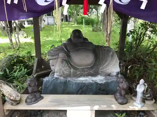 樽前山神社の像