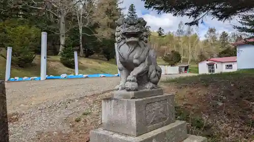 茂岩神社の狛犬