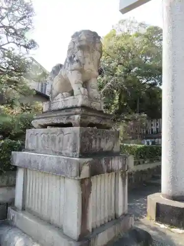 敷地神社（わら天神宮）の狛犬