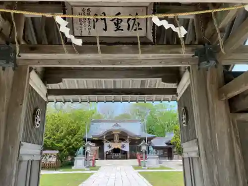 根室金刀比羅神社の山門・神門