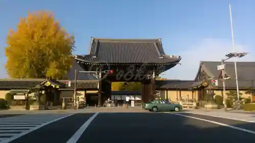 本願寺（西本願寺）の山門・神門