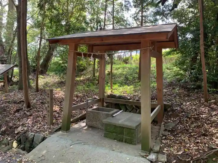 比佐豆知菅原神社の手水舎