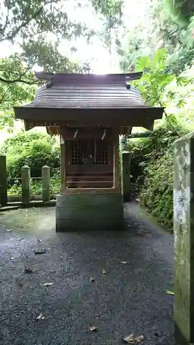 国造神社の末社