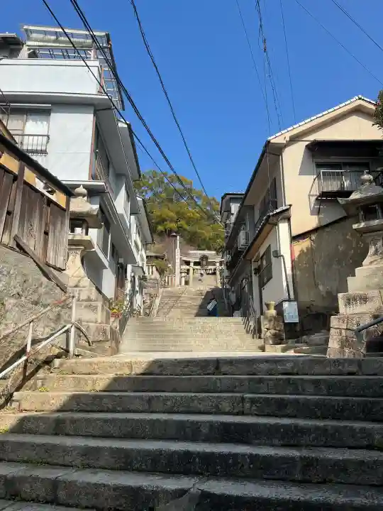 御袖天満宮の{uncategorized: "未分類", other: "その他", undefined: "問題あり", building: "その他建物", grave: "お墓", sacred_gate: "鳥居", guardian: "狛犬", statue: "像", buddha: "仏像", history: "歴史", nature: "自然", garden: "庭園", animal: "動物", pagoda: "塔", temizu: "手水舎", mountain_gate: "山門・神門", sanctuary: "本殿・本堂", subordinate: "末社・摂社", art: "芸術", scenery: "景色", jizo: "地蔵", ema: "絵馬", goshuin: "御朱印", omikuji: "おみくじ", items: "授与品その他", amulet: "お守り", goshuincho: "御朱印帳", eats: "食事", festival: "お祭り", votive_dance: "神楽", shichigosan: "七五三参", wedding: "結婚式", experience: "体験その他", initially: "初詣", around: "周辺", anti_infection: "感染症対策"}