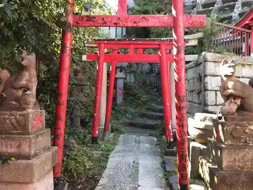 横浜成田山延命院（成田山横浜別院）の鳥居