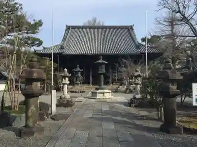 穴太寺の本殿・本堂