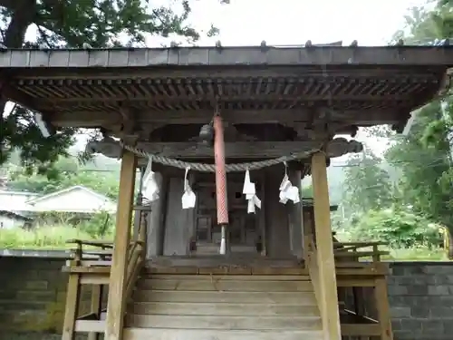 霞露ケ岳神社の本殿・本堂