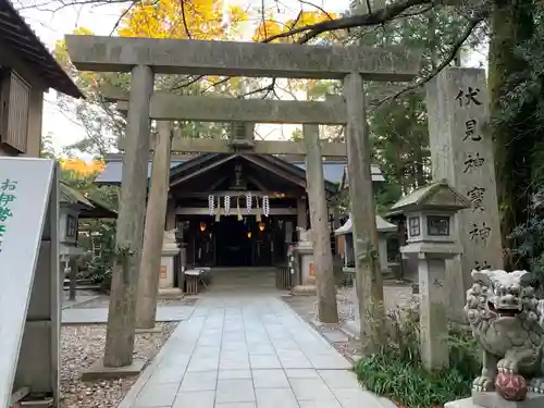 伏見神宝神社の鳥居