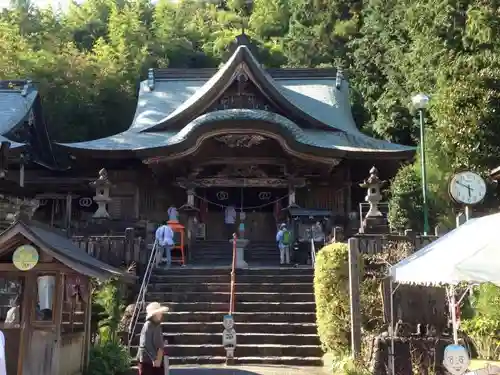 清滝寺の本殿・本堂
