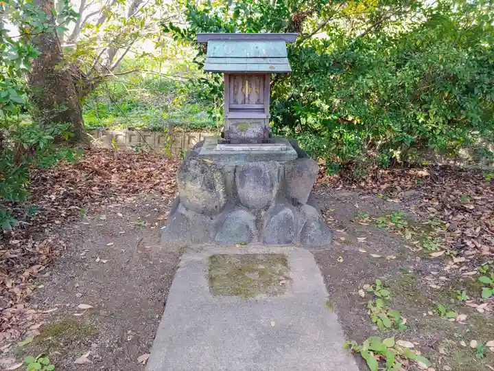 八幡神社(拾町野)の末社・摂社