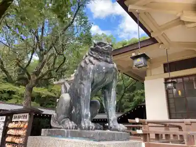 湊川神社の狛犬