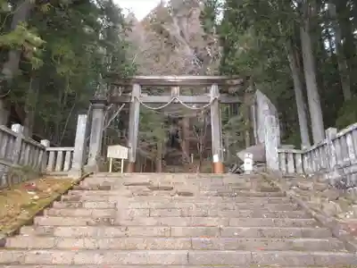 戸隠神社宝光社の鳥居