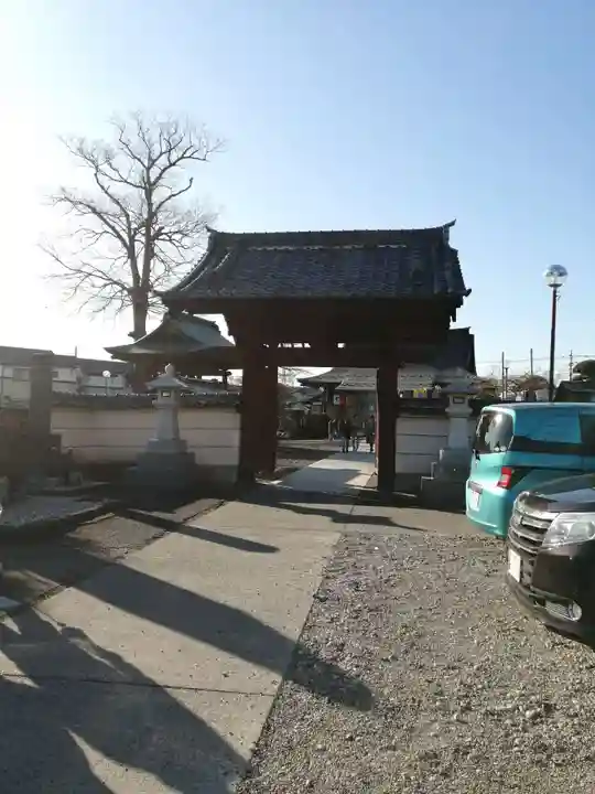 宝性院の山門・神門