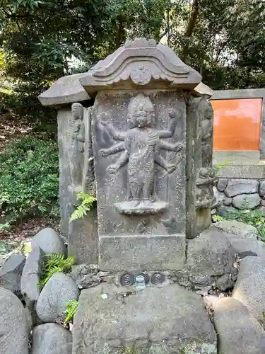 駒込稲荷神社の仏像