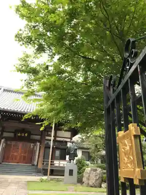 法立寺の本殿・本堂