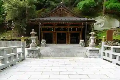 脳天大神龍王院の本殿・本堂