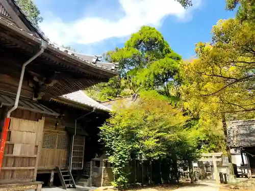 赤八幡社の建物その他