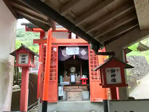 鯖大師本坊の末社