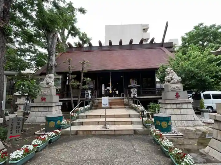 高円寺氷川神社の本殿・本堂